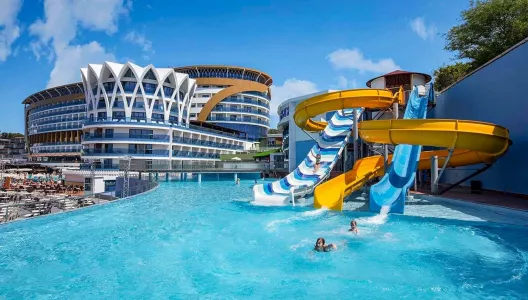 Granada Luxury Resort & SPA
