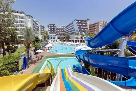 HOLIDAY PARK RESORT