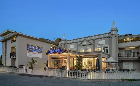 Justiniano Deluxe Resort
