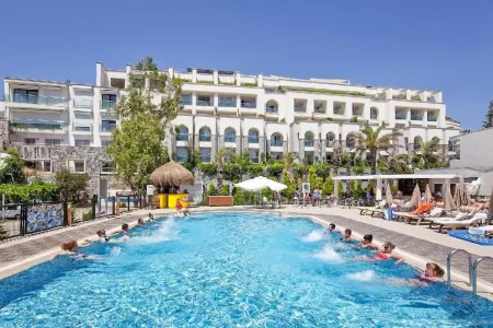 Royal Asarlik Beach