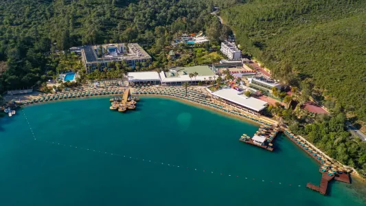 Green Bay Resort (ex. Crystal Green Bay)