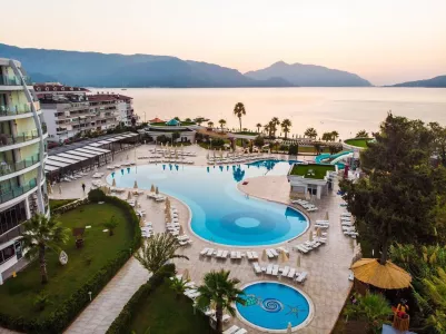 Green Nature Diamond Hotel