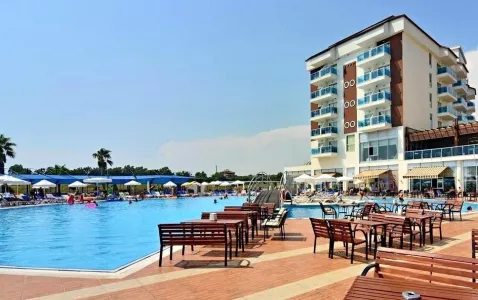 Cenger Beach Resort & Spa