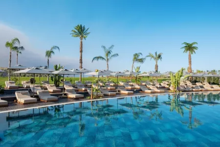 LIU RESORTS