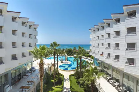 Hotel Terrace Beach Resort