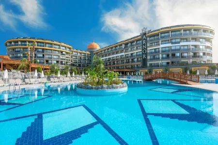 Arnor Deluxe Hotel & Spa