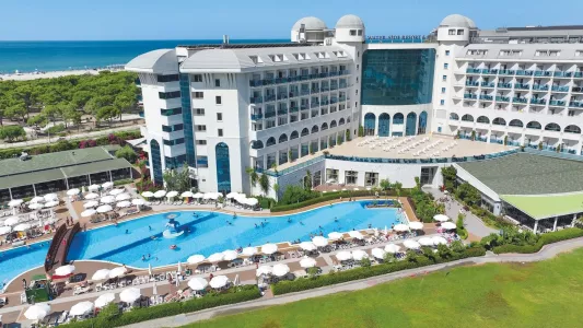 Water Side Resort & Spa