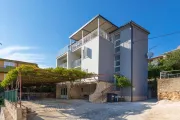 Apartmány Lana