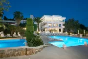 Glavas Inn Hotel