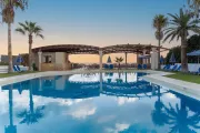 Hotel Eva Bay
