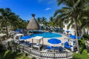 The Reef Playacar