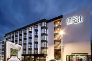 Hotel Neat Avenida