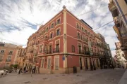 La Milagrosa Hotel and Apartments