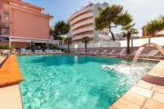 Hotel D