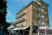 Hotel Crosal