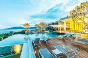 Hotel Crest Resort & Pool Villas Phuket