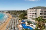 Hotel Aska Just in Beach