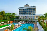 Serenity Queen Hotel
