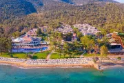 Long Beach Club Nature