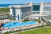 Water Side Resort & Spa