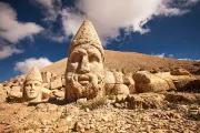 Zapomenutá hora Nemrut aneb cesta na východ Turecka